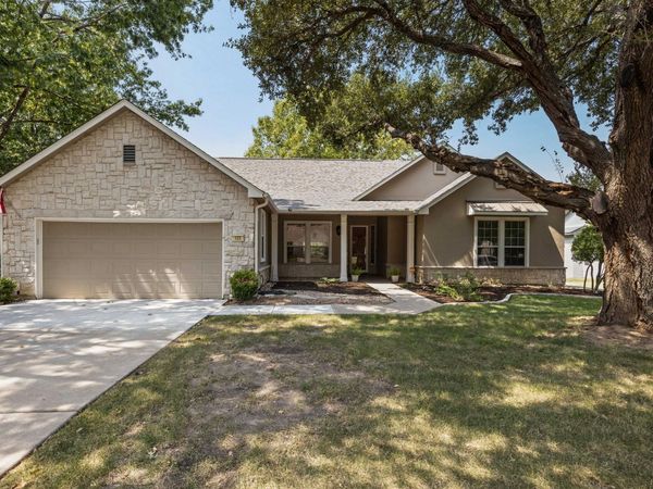 125 Crystal Springs DR , Georgetown, TX 78633