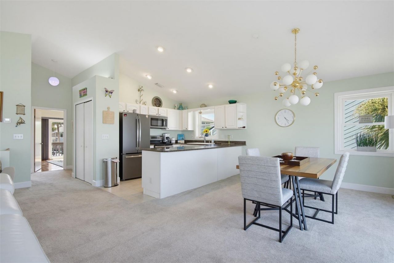712 Central Ave N, Flagler Beach, FL 32136 Photo