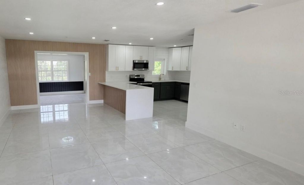 2405 21st Ave W, Bradenton, FL 34205 Photo