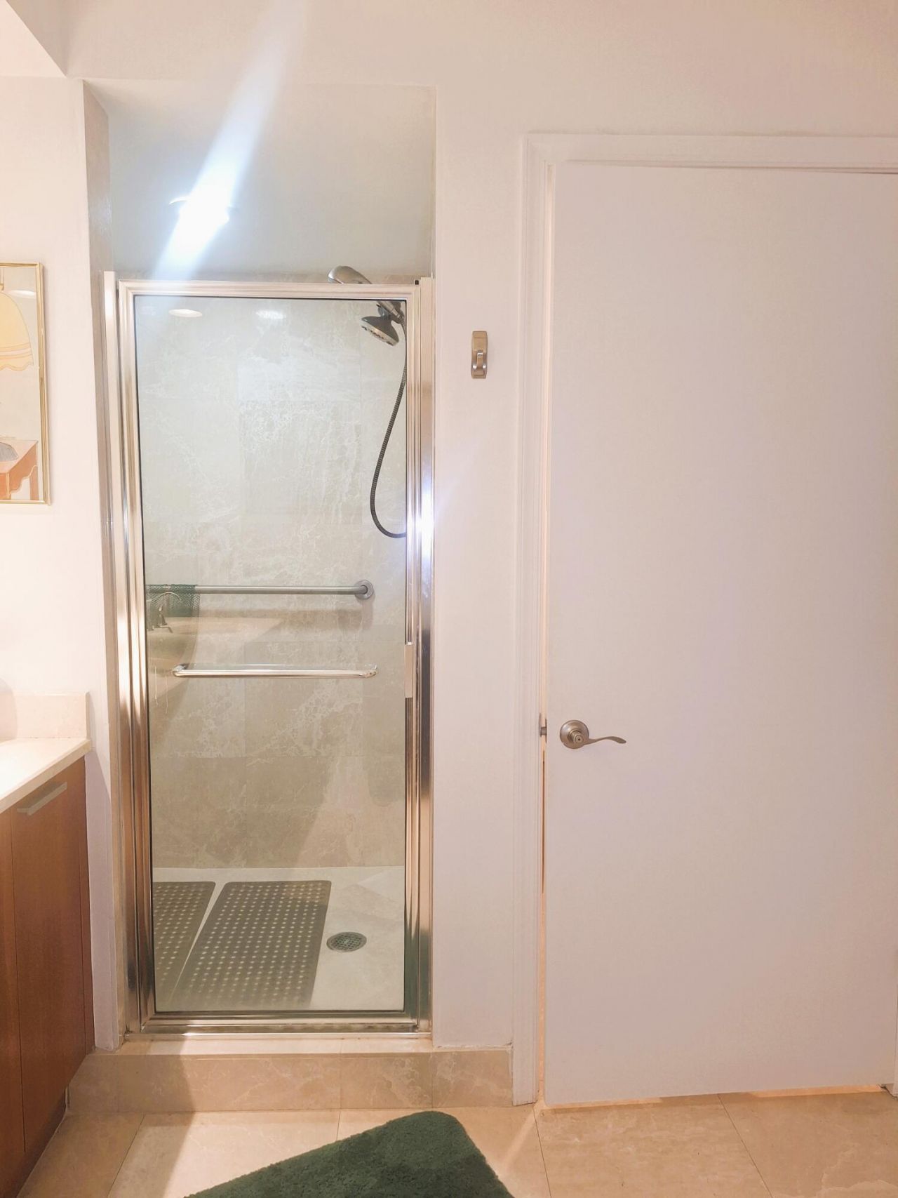 2650 Lake Shore Drive, Unit 1705, Riviera Beach, FL 33404 Photo
