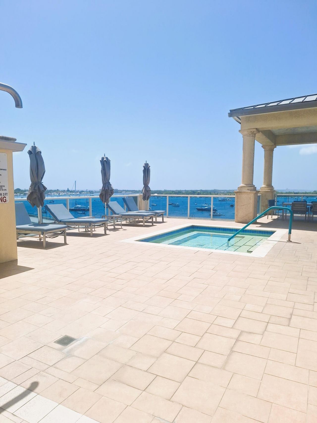 2650 Lake Shore Drive, Unit 1705, Riviera Beach, FL 33404 Photo