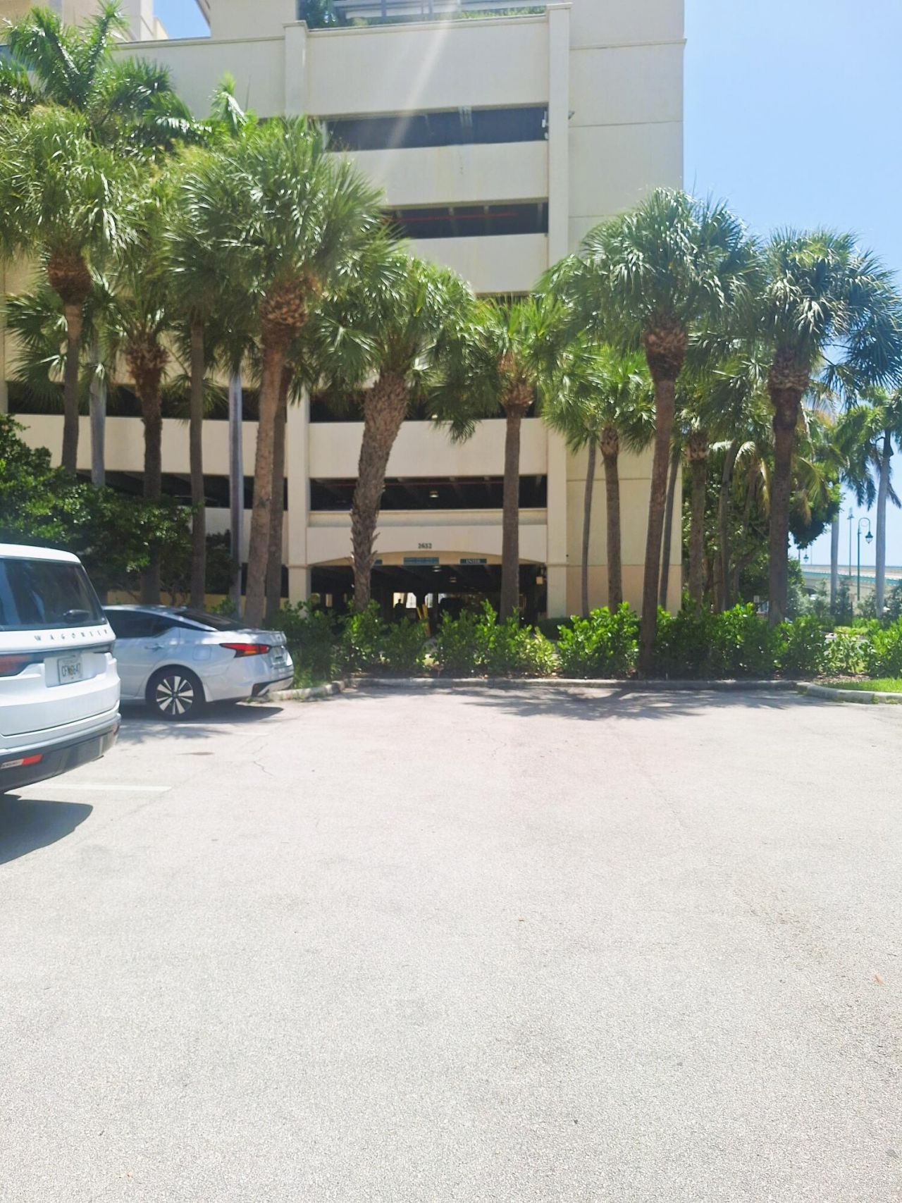 2650 Lake Shore Drive, Unit 1705, Riviera Beach, FL 33404 Photo