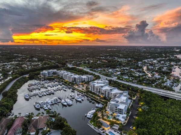 2700 Donald Ross Road, Unit 306, Palm Beach Gardens, FL 33410