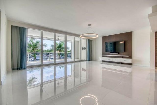 2700 Donald Ross Road, Unit 306, Palm Beach Gardens, FL 33410 Photo