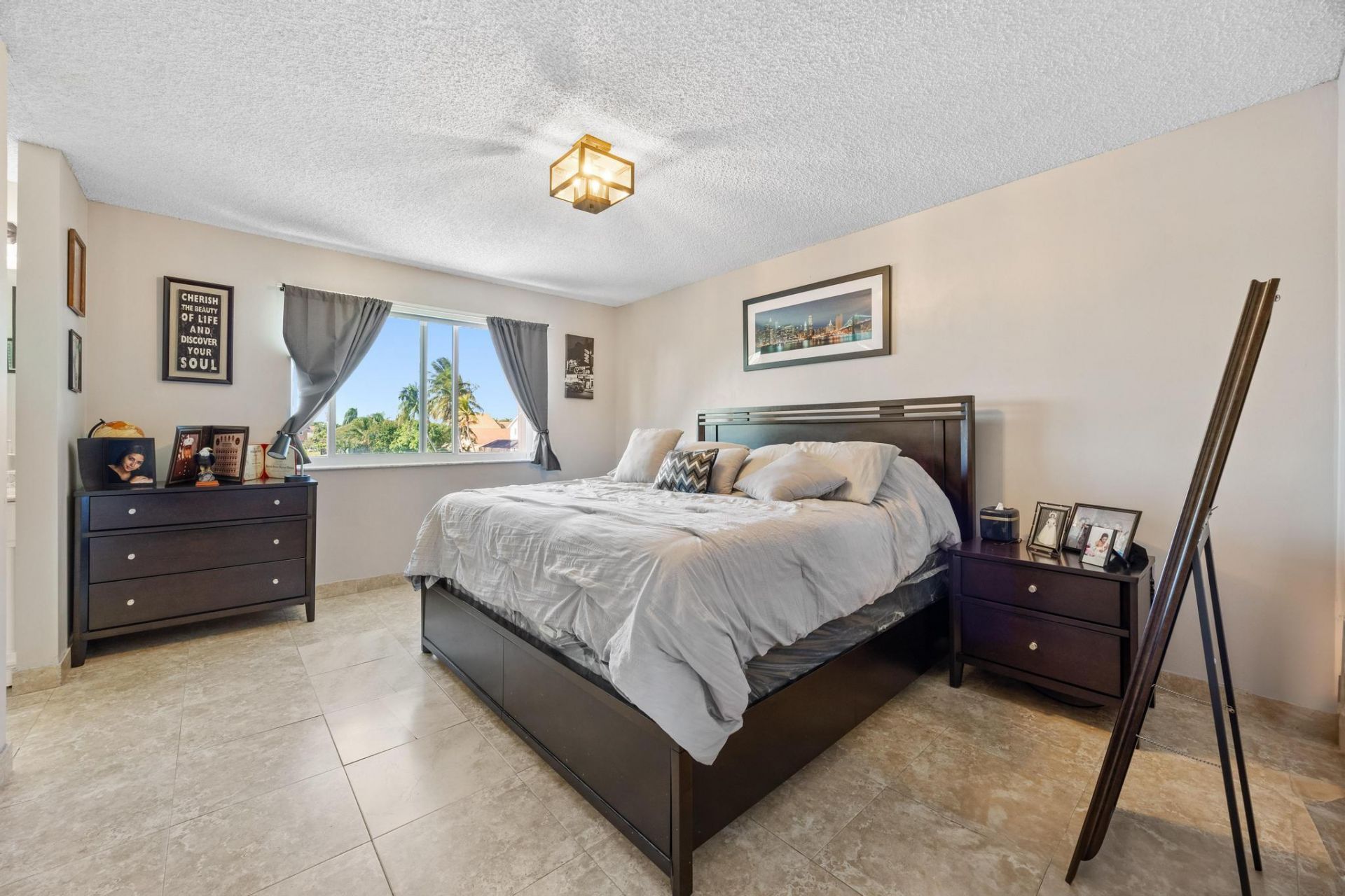 940 SW 96th Avenue, Pembroke Pines, FL 33025 Photo