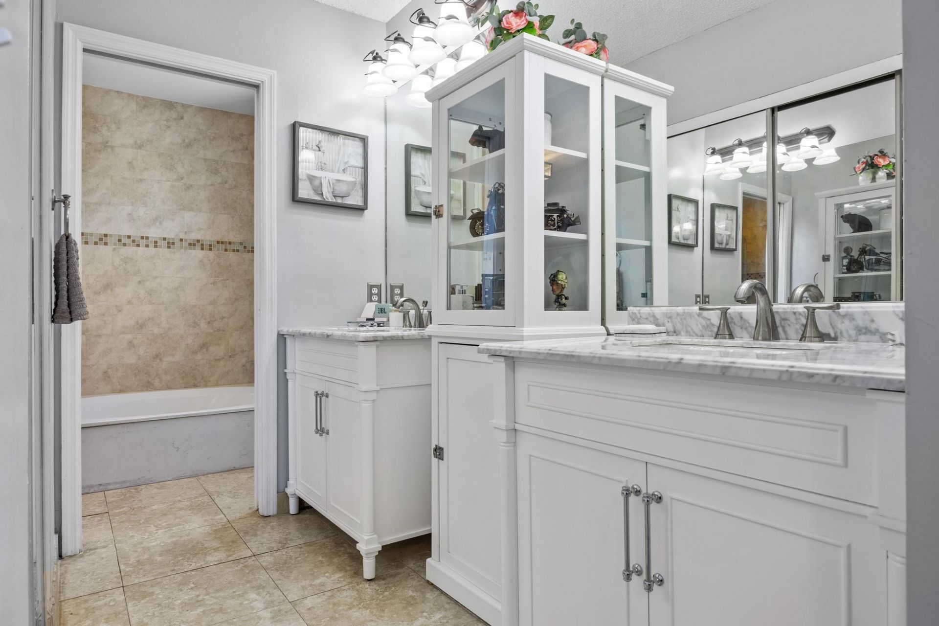 940 SW 96th Avenue, Pembroke Pines, FL 33025 Photo
