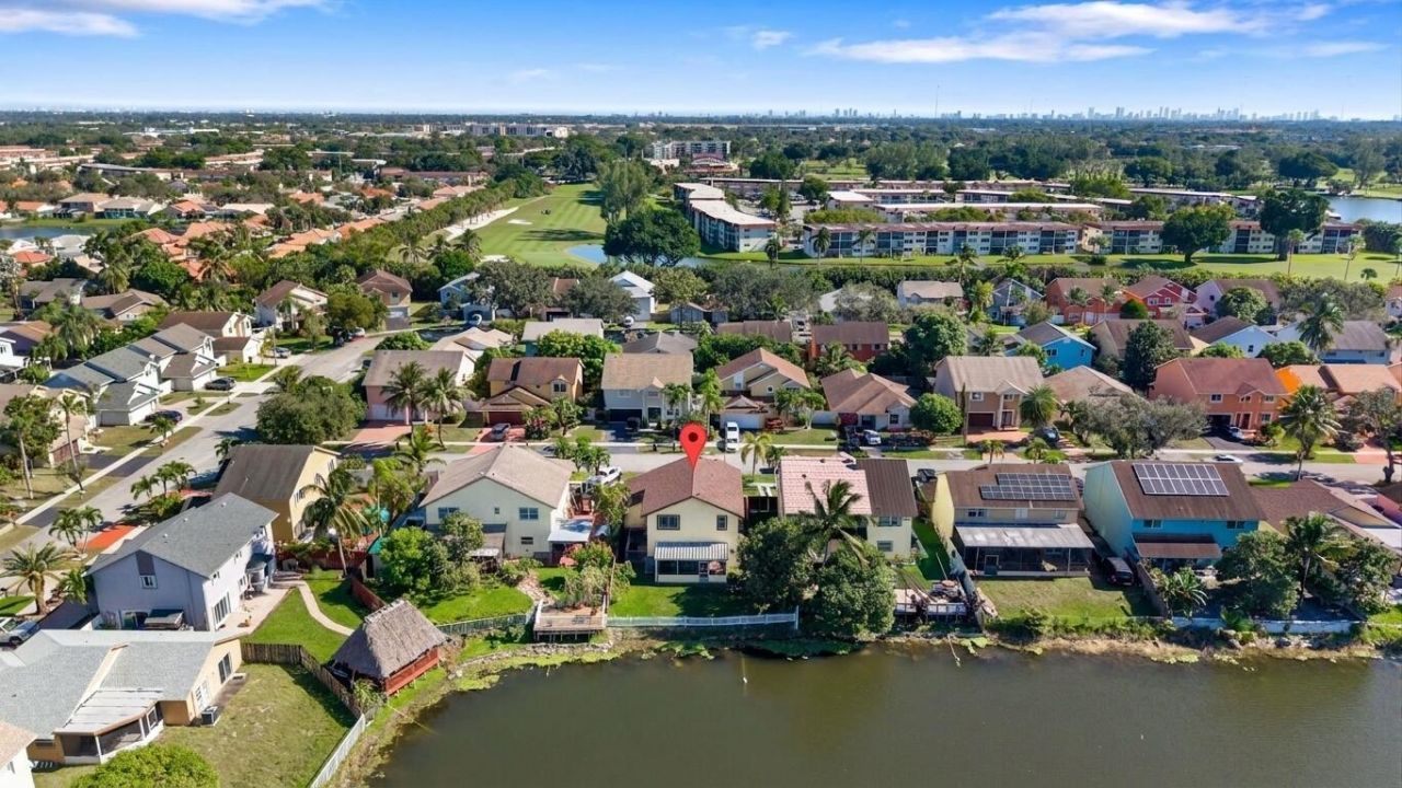 940 SW 96th Avenue, Pembroke Pines, FL 33025 Photo