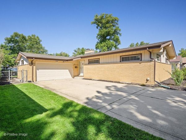 842 S Euclid Avenue , Villa Park, IL 60181