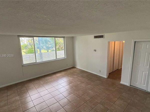 3257 NE 13th St , Unit 101, Pompano Beach, FL 33062