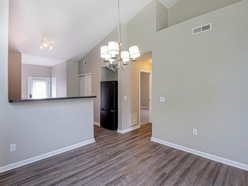 6175 Broad Stripes Avenue, Unit 224, Galloway, OH 43119 Photo 8