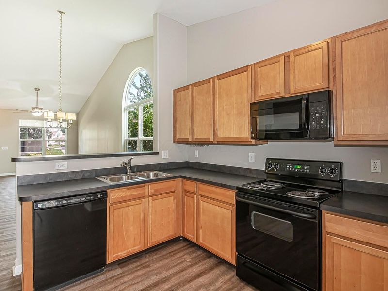6175 Broad Stripes Avenue, Unit 224, Galloway, OH 43119 Photo 9