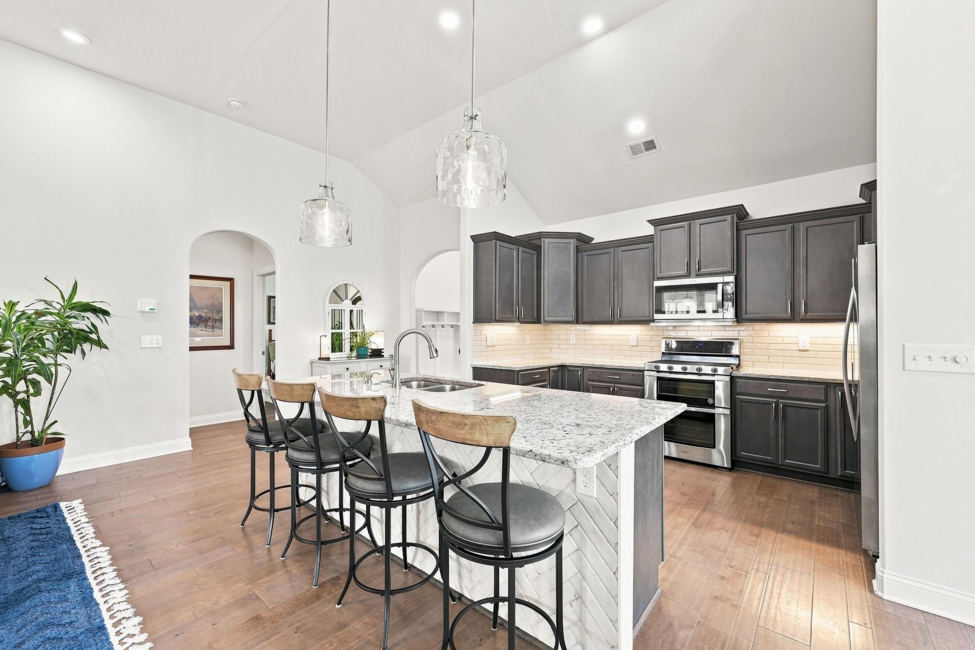 231 Hull St. Photo 11