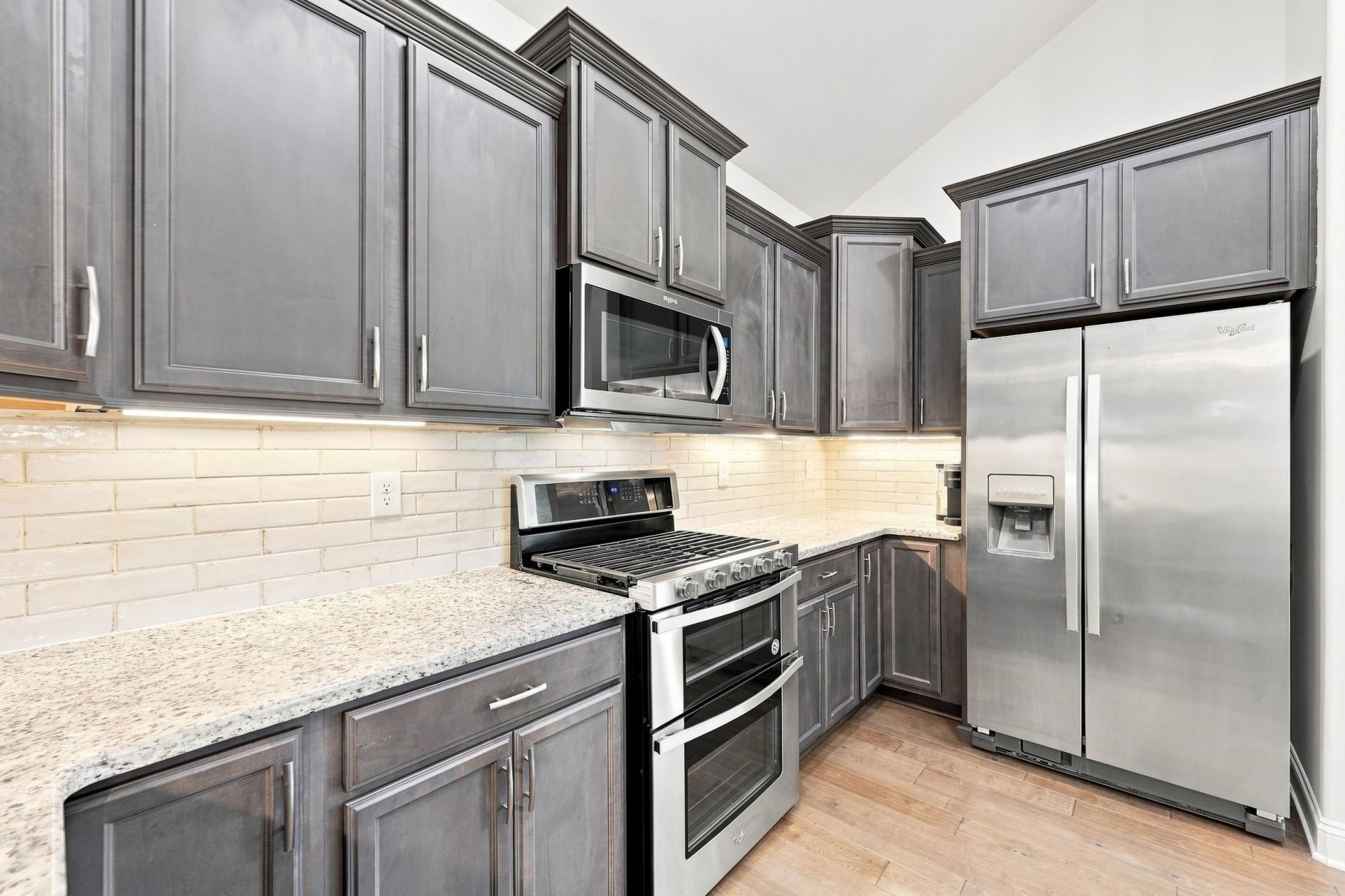 231 Hull St. Photo 12