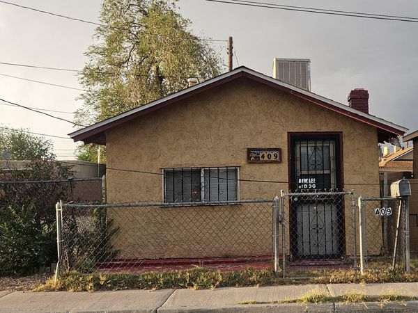 409 Prospect Avenue NW, Albuquerque, NM 87102