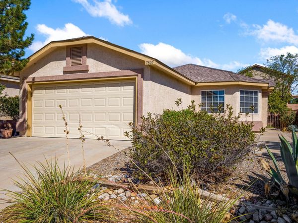 7805 Latir Mesa Road NW, Albuquerque, NM 87114