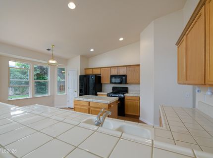 1381 Brooke Way, Gardnerville, NV 89410 Photo