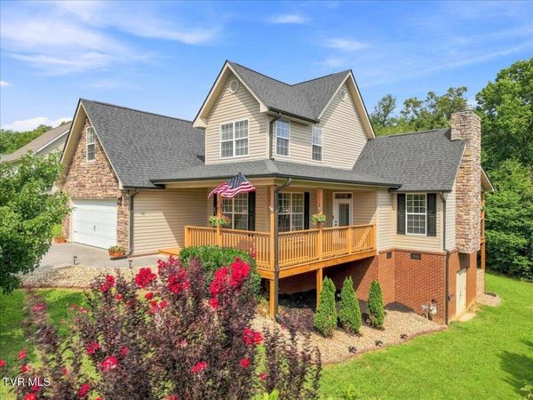 742 Bob O Drive, Dandridge, TN 37725