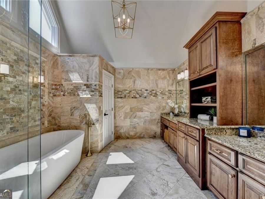 Property Image 79