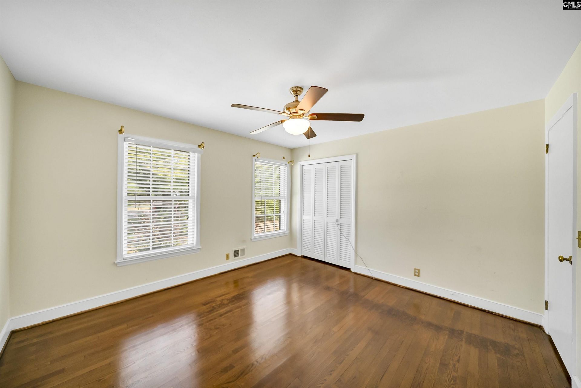 1301 Sand Oak Drive  Photo 31