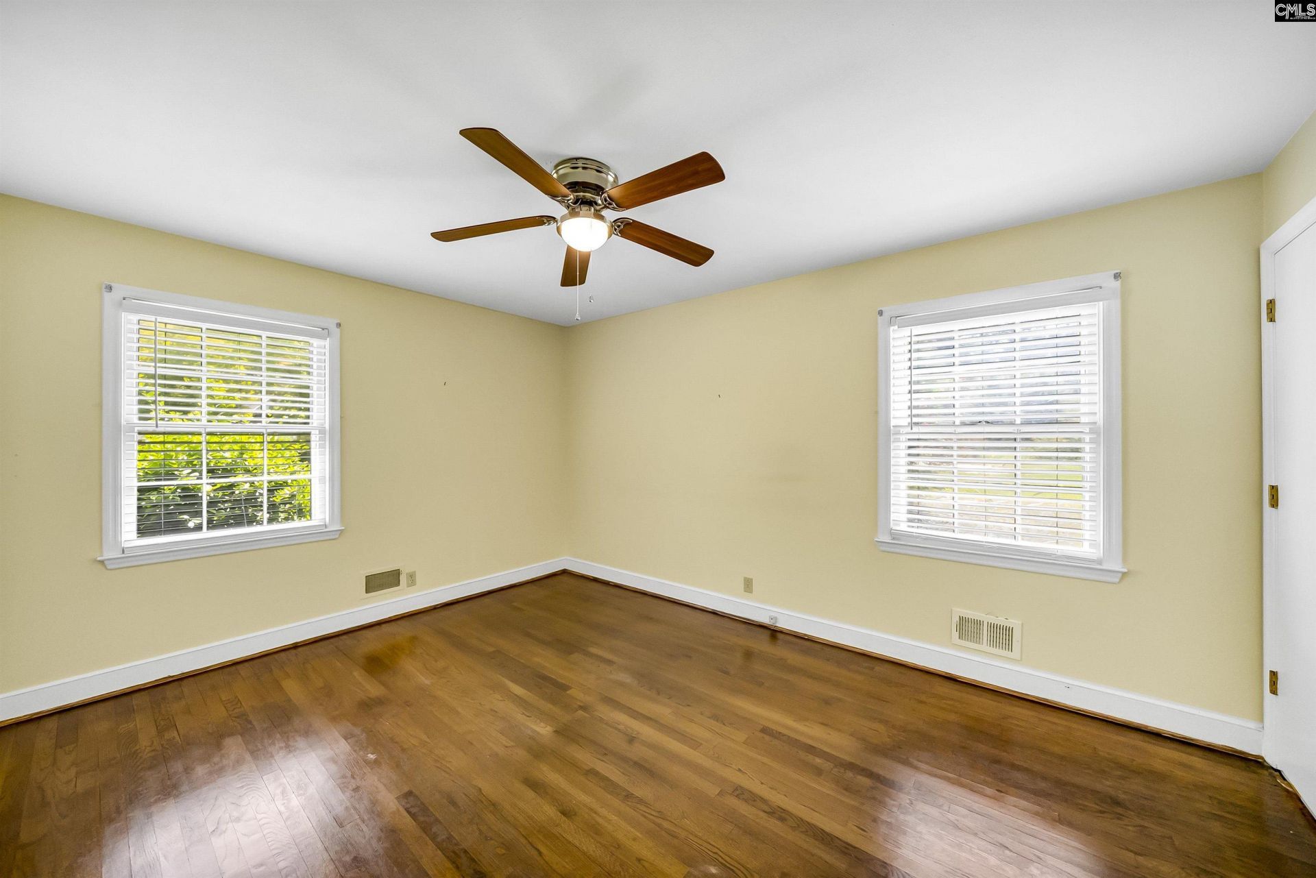 1301 Sand Oak Drive  Photo 32