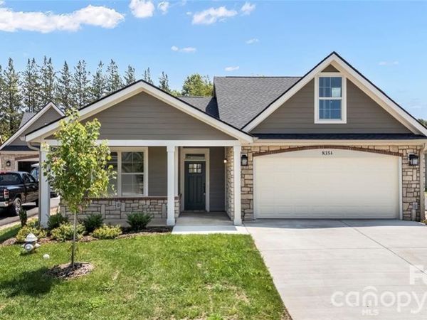 827D Wynnshire Drive , Unit 62, Hickory, NC 28601