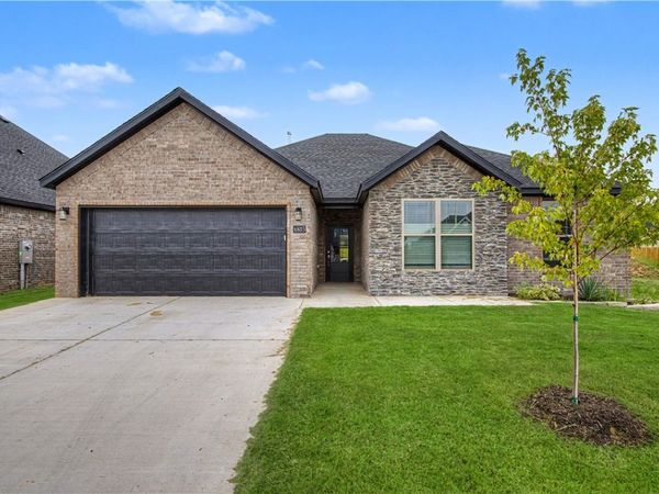 6602 SW Orange Avenue , Bentonville, AR 72713