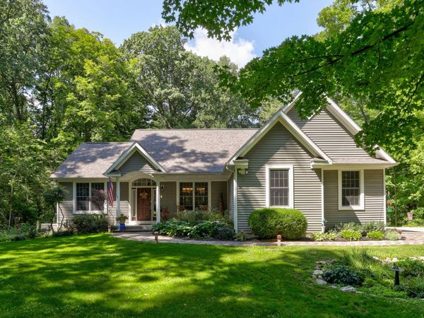 1130 Fallbrook Trail, Allegan, MI 49010