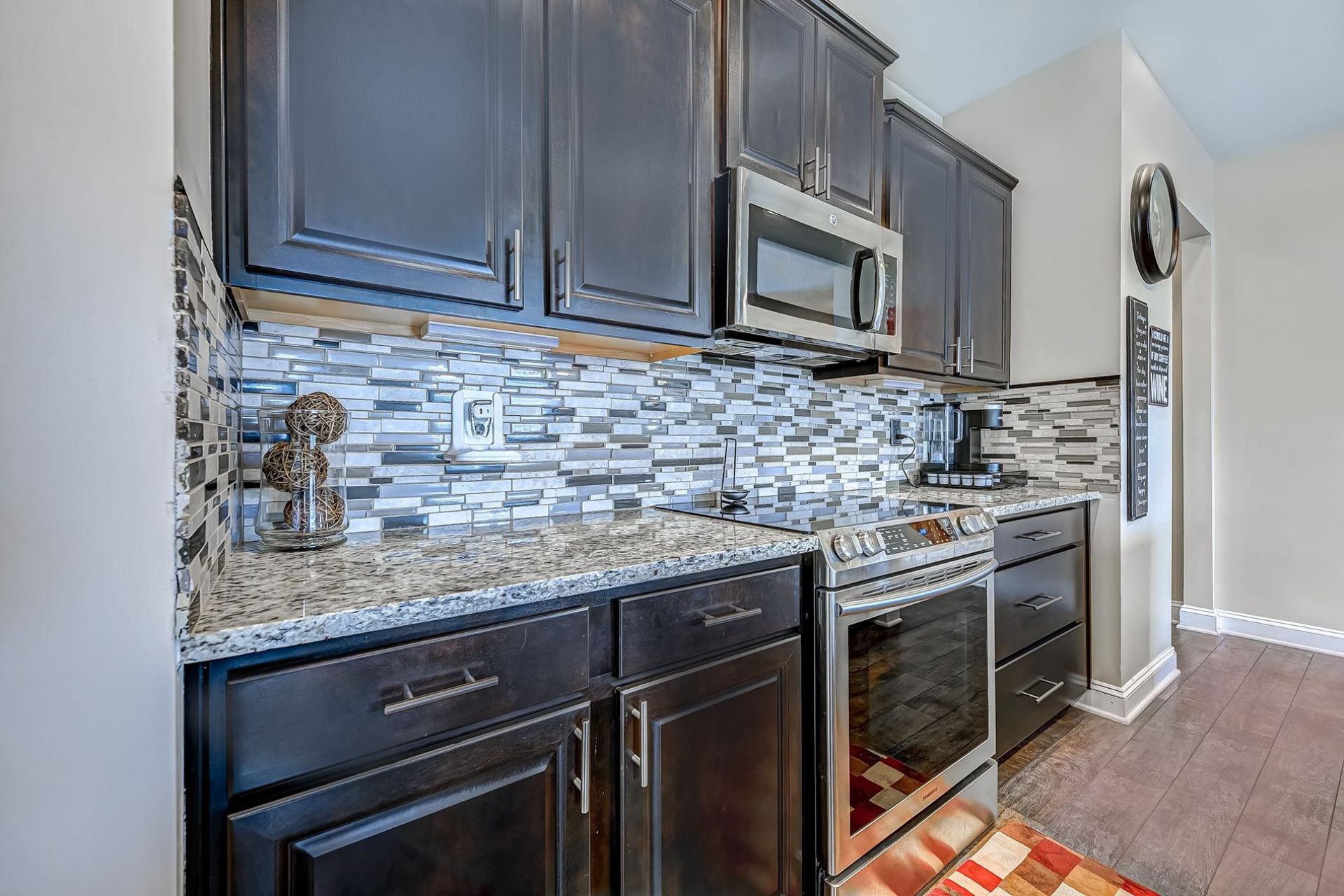 941 British Ln. Photo 8