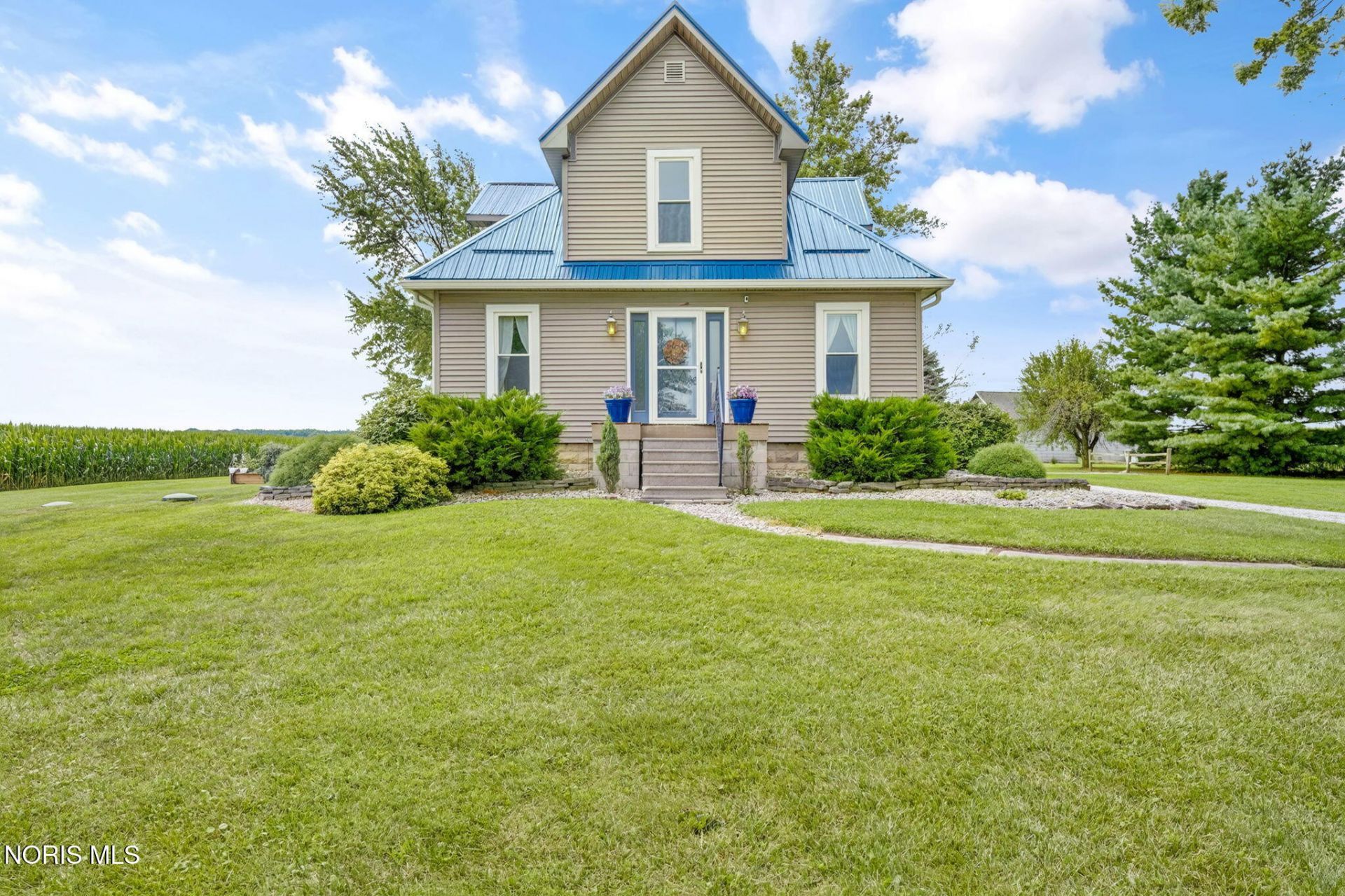 21143 County Road 216, Fostoria, OH 44830 Main Photo