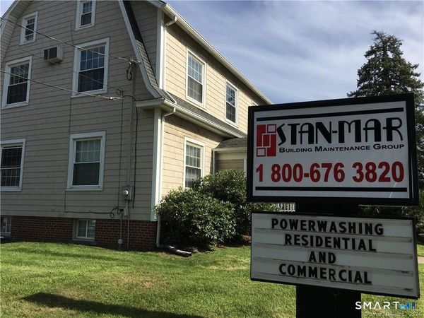 4942 Main , Bridgeport, CT 06606