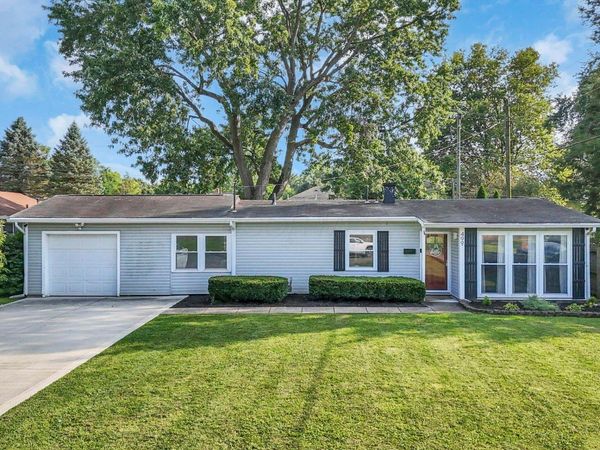 499 Leslie Drive, Newark, OH 43055