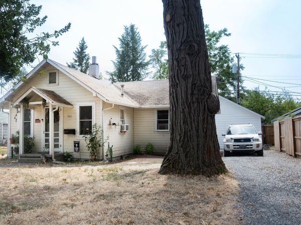 511 SE I Street, Grants Pass, OR 97526