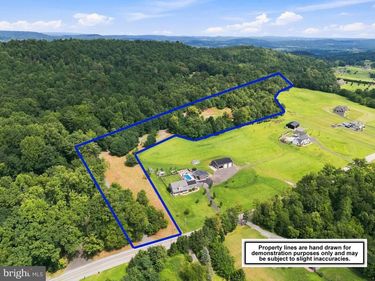 970 PINETOWN ROAD, LEWISBERRY, PA 17339