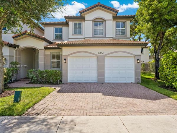8450 NW 113th Psge , Doral, FL 33178