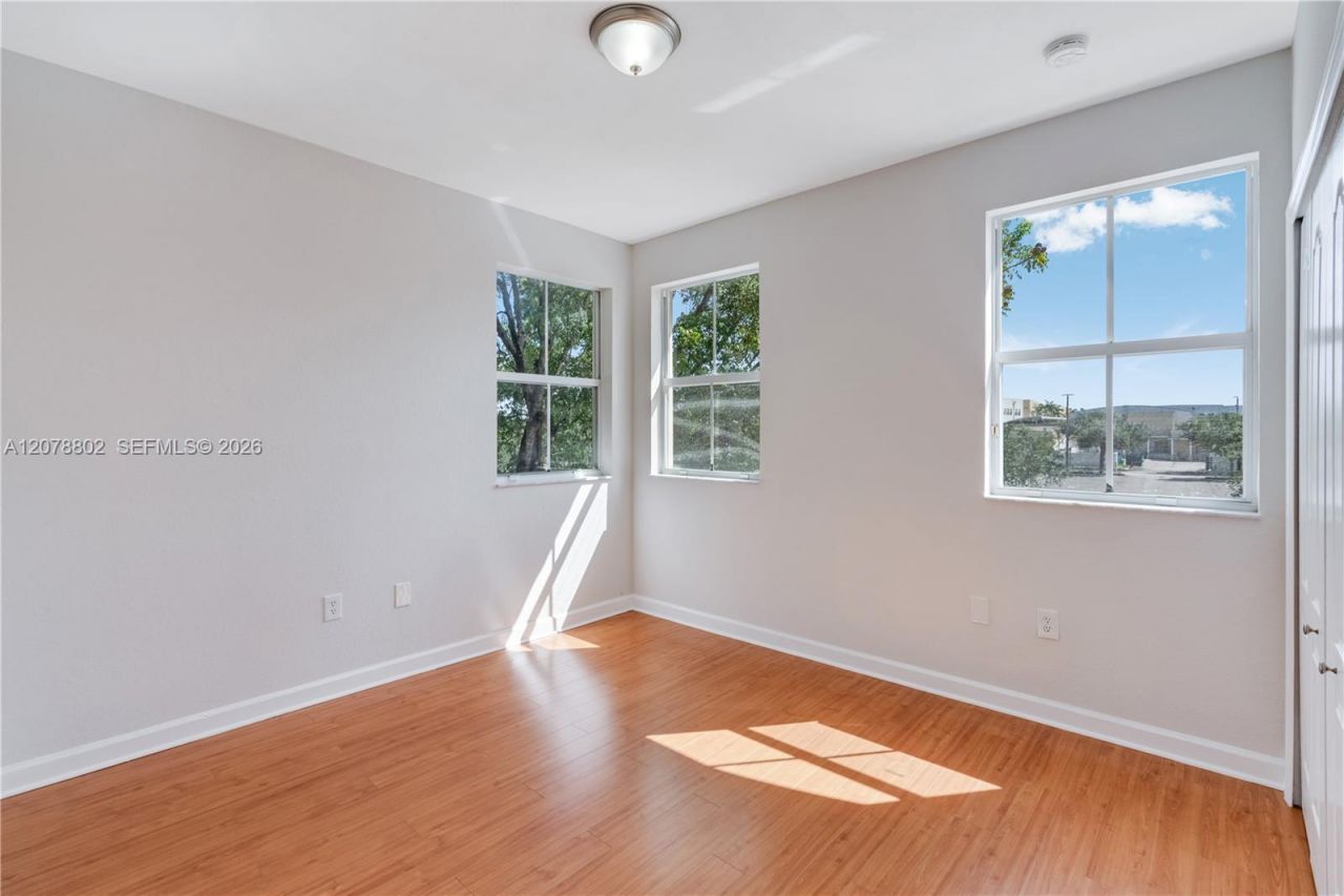 8450 NW 113th Psge, Doral, FL 33178 Photo