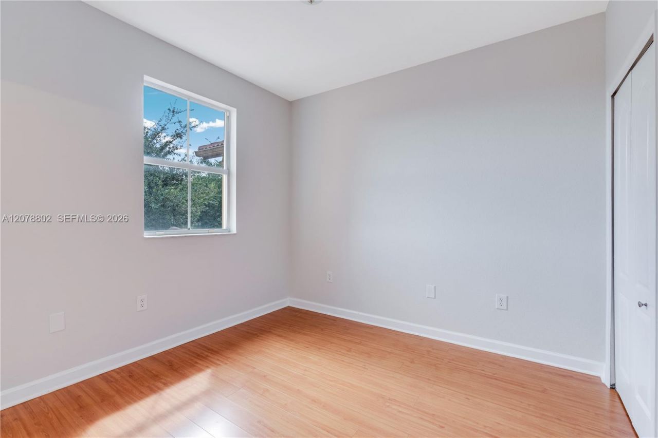 8450 NW 113th Psge, Doral, FL 33178 Photo