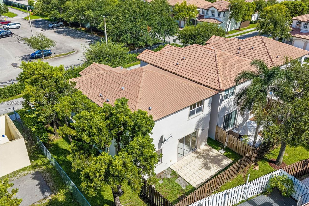 8450 NW 113th Psge, Doral, FL 33178 Photo