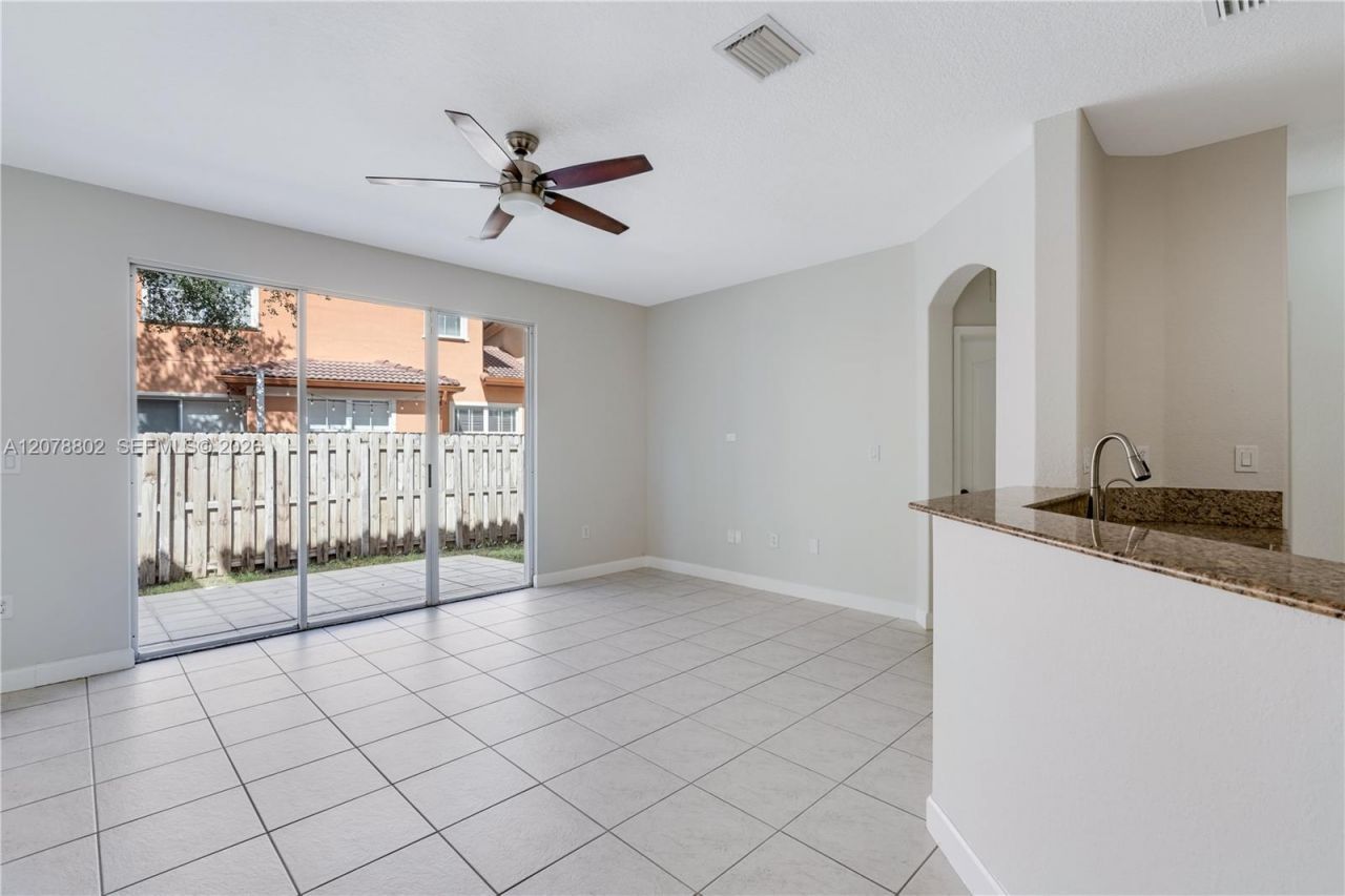 8450 NW 113th Psge, Doral, FL 33178 Photo