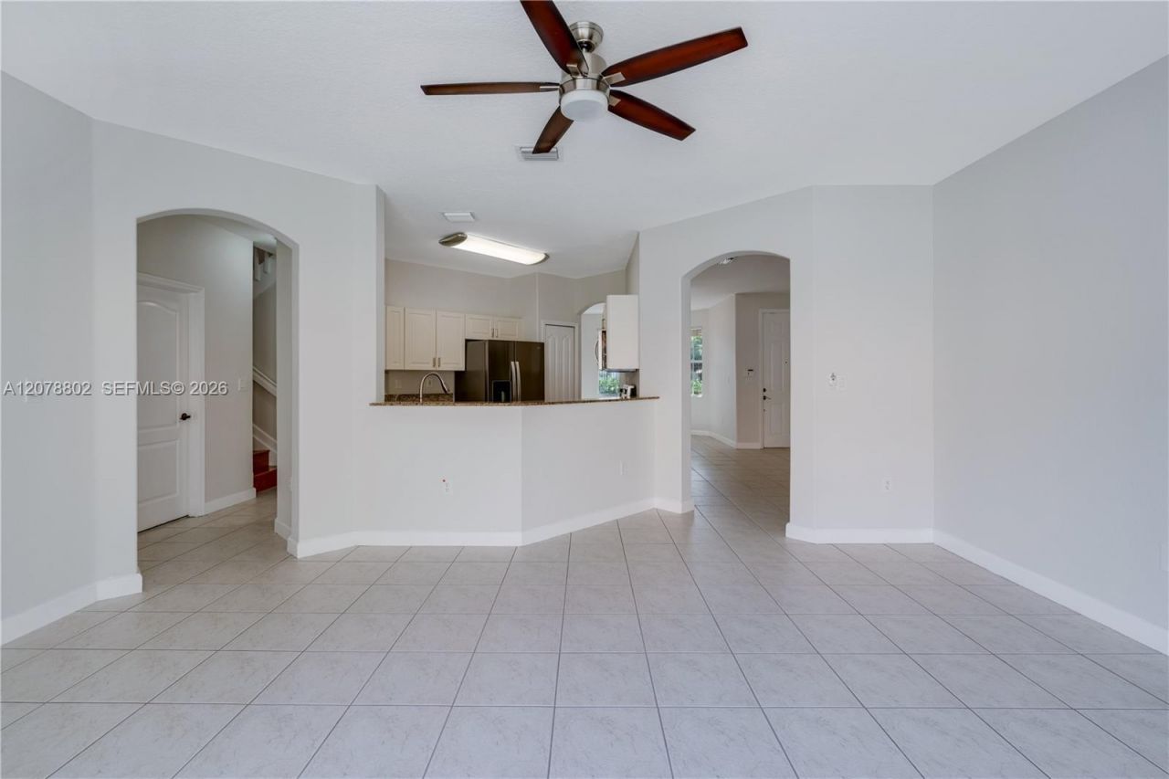 8450 NW 113th Psge, Doral, FL 33178 Photo