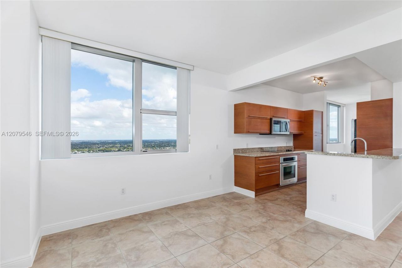 2641 N Flamingo Rd, Unit 2608N, Sunrise, FL 33323 Photo