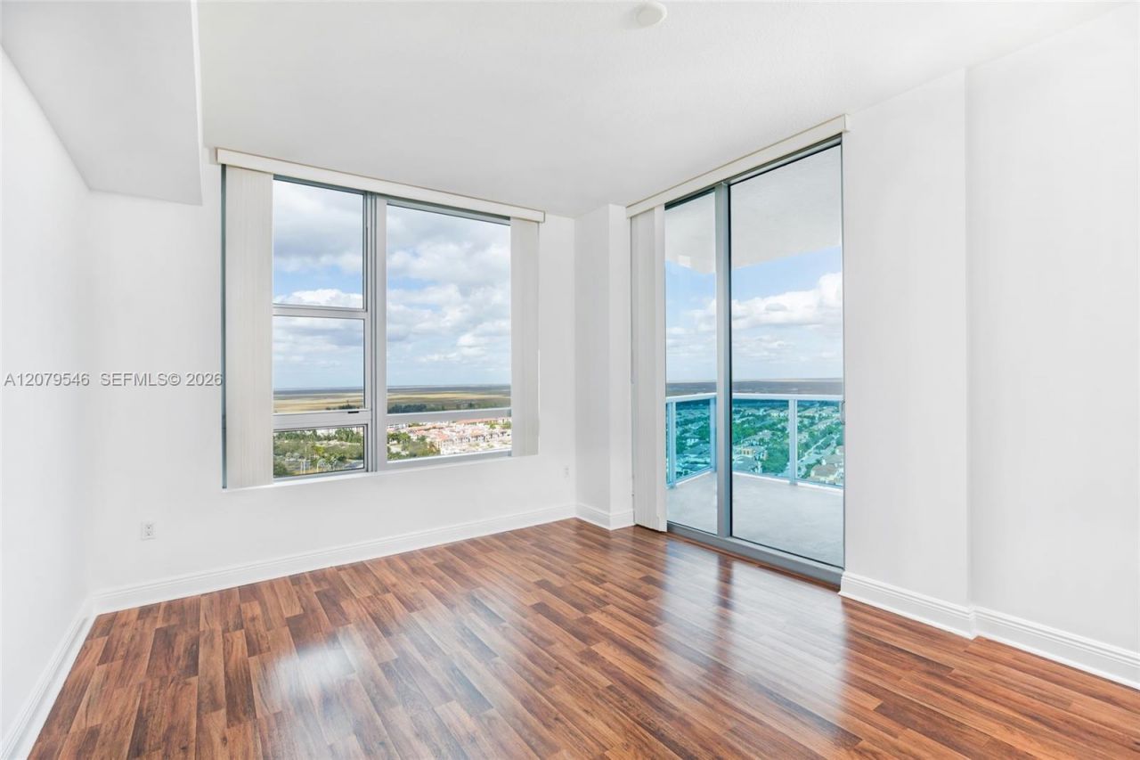 2641 N Flamingo Rd, Unit 2608N, Sunrise, FL 33323 Photo