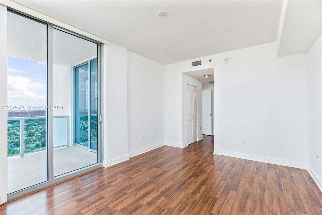 2641 N Flamingo Rd, Unit 2608N, Sunrise, FL 33323 Photo