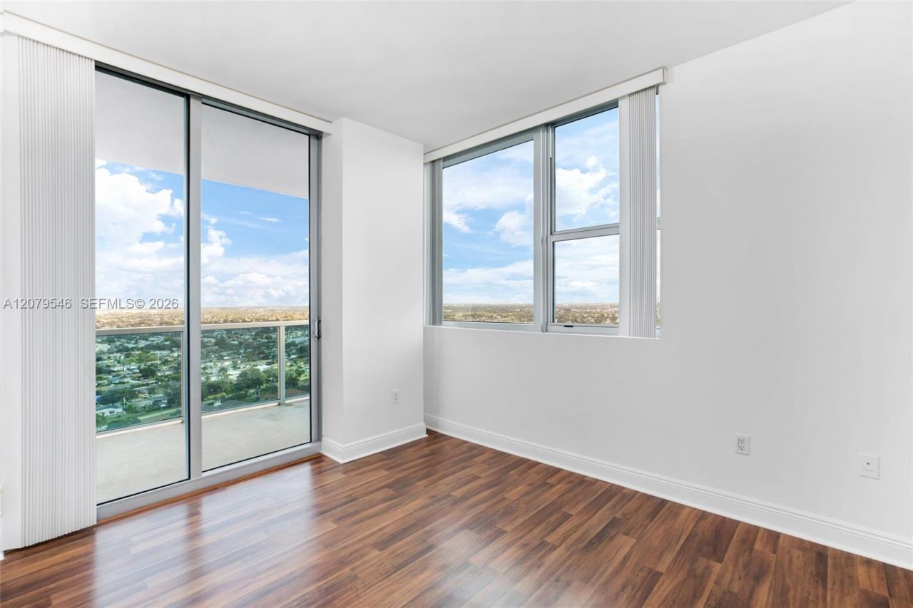 2641 N Flamingo Rd, Unit 2608N, Sunrise, FL 33323 Photo