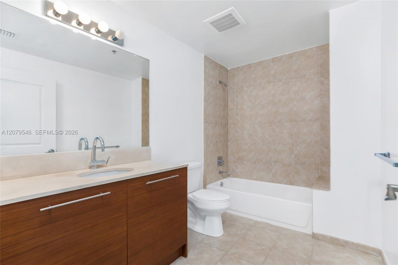 2641 N Flamingo Rd, Unit 2608N, Sunrise, FL 33323 Photo