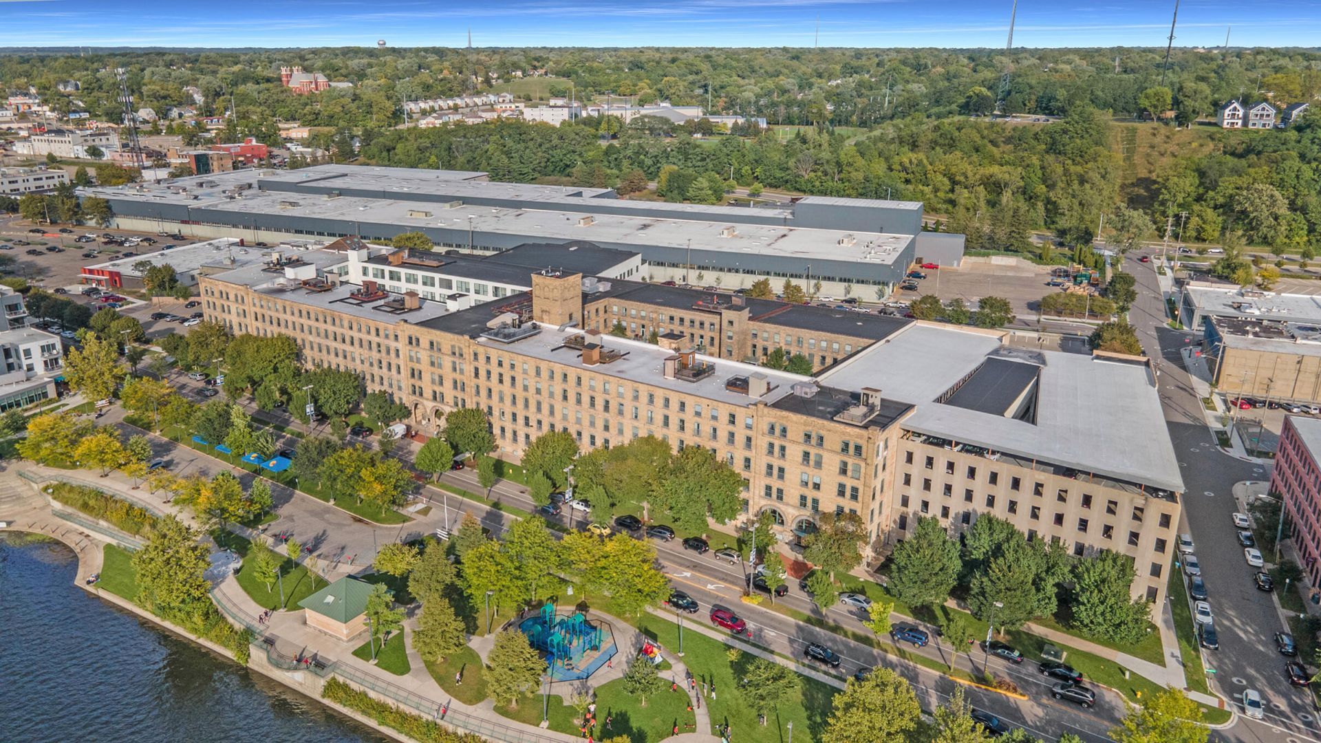 940 Monroe Avenue Nw, Unit 228, Grand Rapids, MI 49503 Main Photo