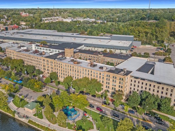 940 Monroe Avenue NW, Unit 228, Grand Rapids, MI 49503