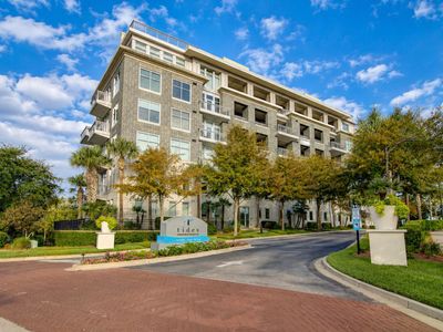 242 Cooper River Drive, Mount Pleasant, SC 29464