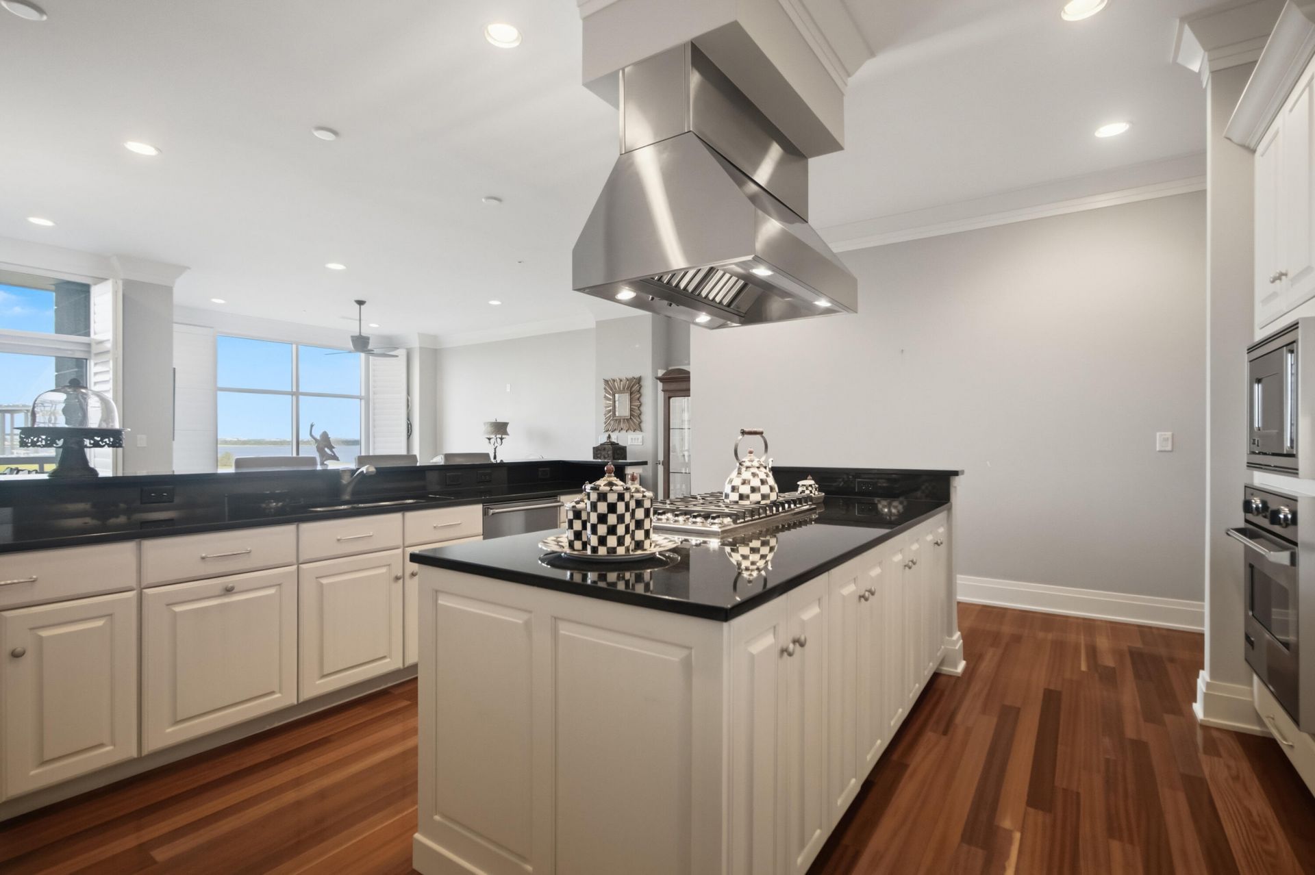 242 Cooper River Drive Photo 17