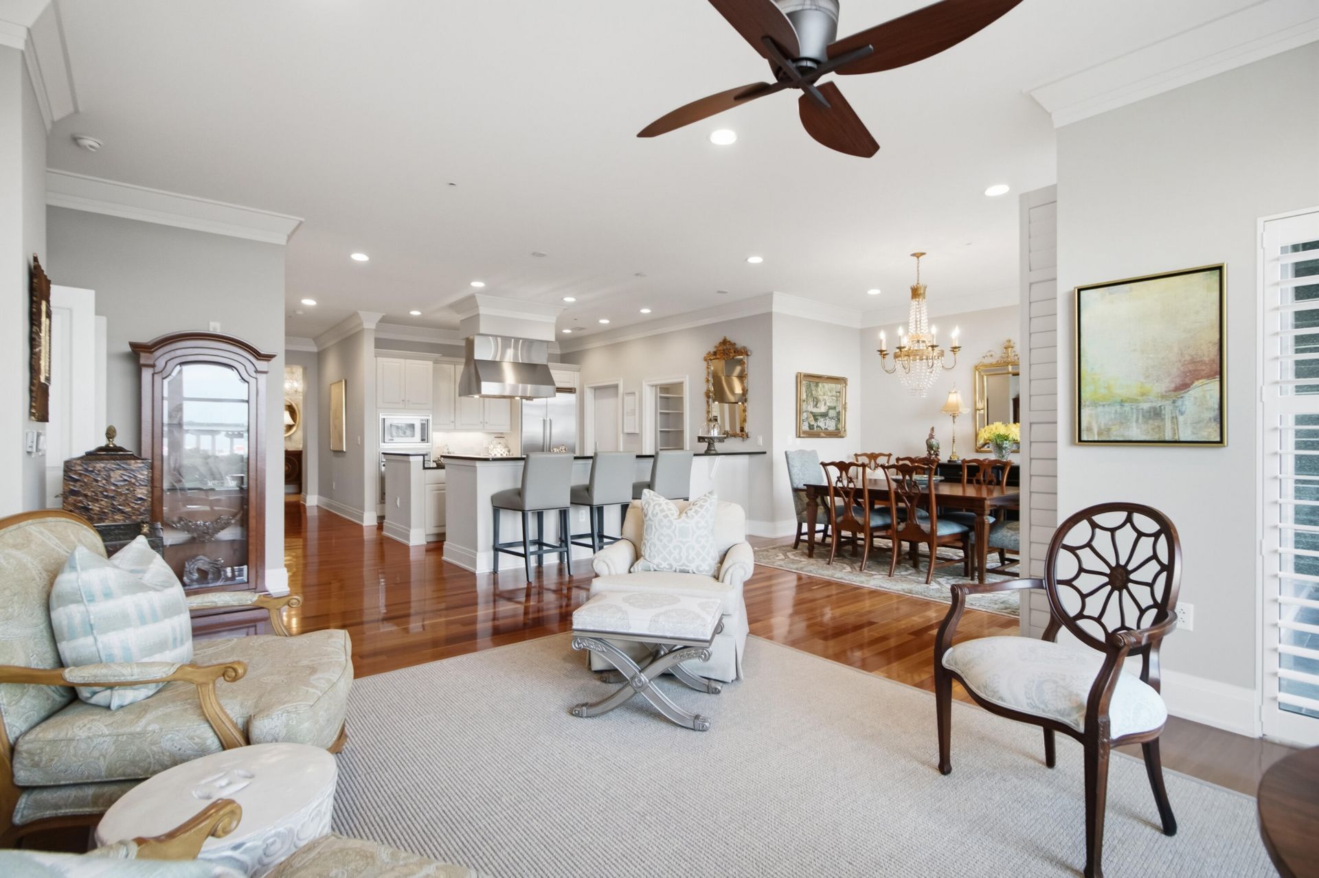 242 Cooper River Drive Photo 4