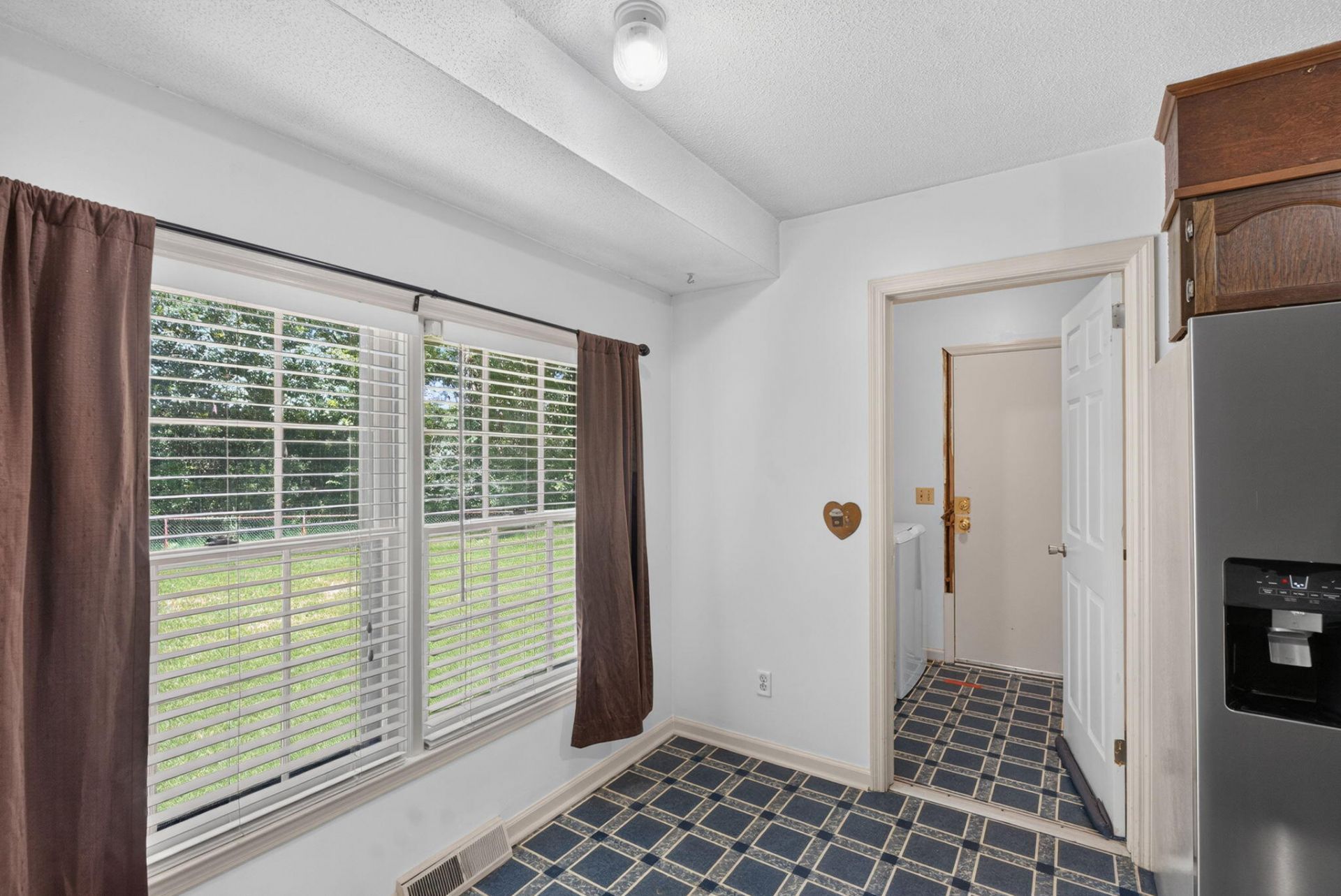 112 Cornell Drive Photo 14